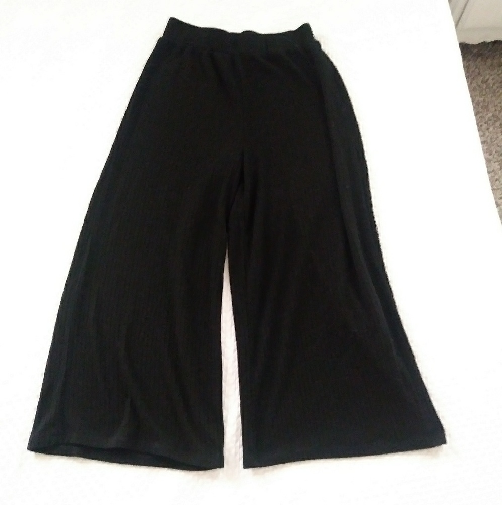 Cropped Wide Leg Pants